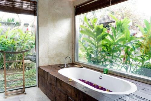 Villa Fleur Hotel in North Kuta