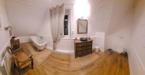 Chambre de charme dans un cadre bucolique a 20min du Mans Hotel in Centre-Val de Loire