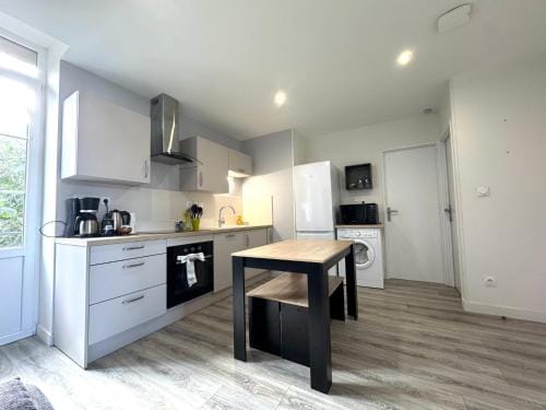 Appartements - Free Parking - Hotel Entre les 2 Roches Hotel in Bourgogne-Franche-Comté