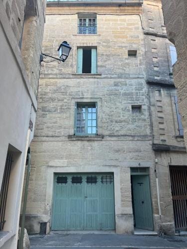 Beautiful home in the historic Center of Uzes Lodge in Uzes