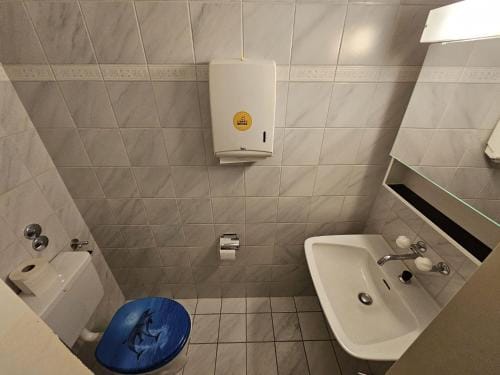 Privat Zimmer, WC in Altstadt Chur, Saturn Hotel in Chur