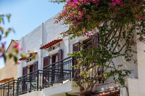 Marylee's studio Old town Rethymno standard studio Adults Only Hotel in Rethymno