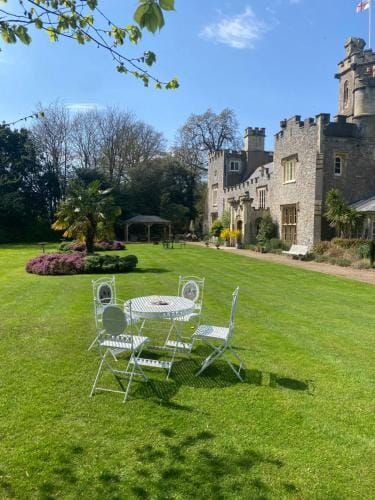 Uphill Manor Bed & Breakfast Hotel in Weston-super-Mare