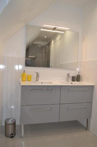 Chambre double avec petit dejeuner Paris Ouest B&B Hotel in Île-de-France