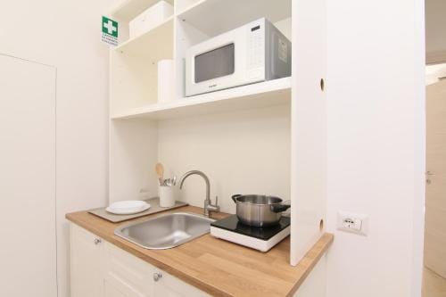 Increasing Home Garibaldi Hotel in Naples