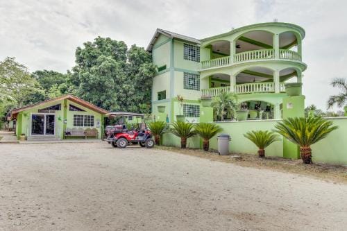 Suite Junior at Midas Belize Hotel in San Ignacio