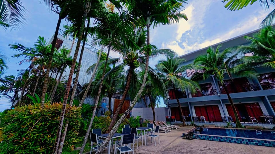 Baan Phu Chalong Place Hotel in Chalong