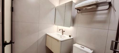 Yiwu Hetian Xungu Homestay Lodge in Hangzhou