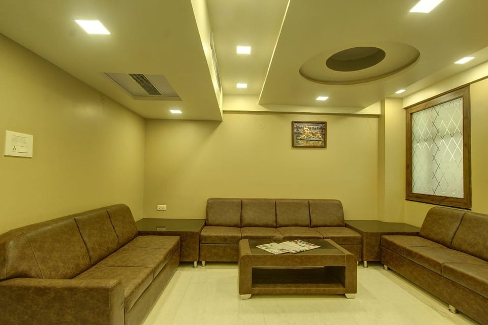 OYO Hotel Shringar Palace Hotel in Karnataka