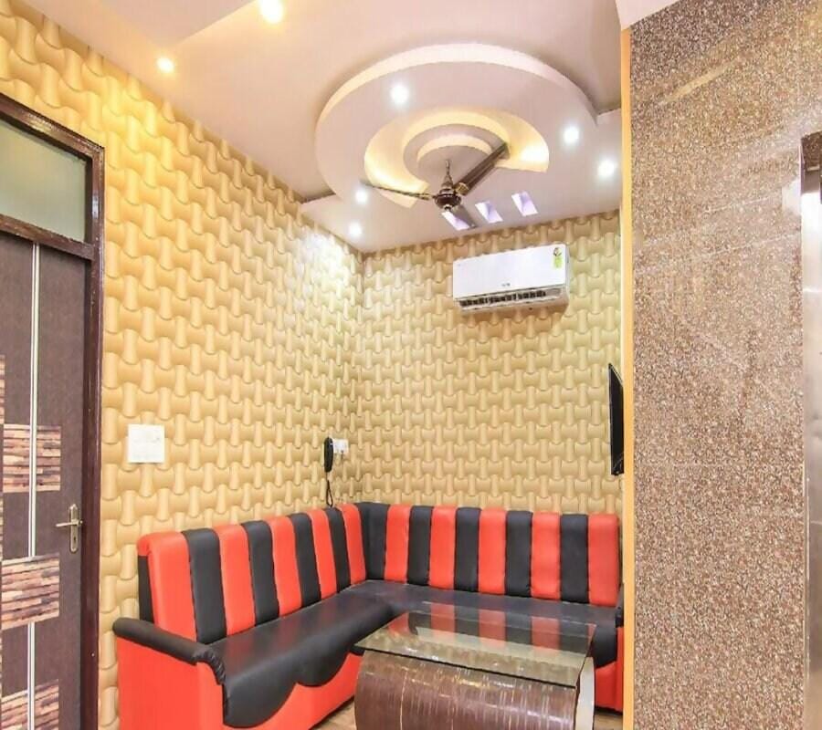 Hotel Khalsa Inn, Lucknow Hotel in Lucknow