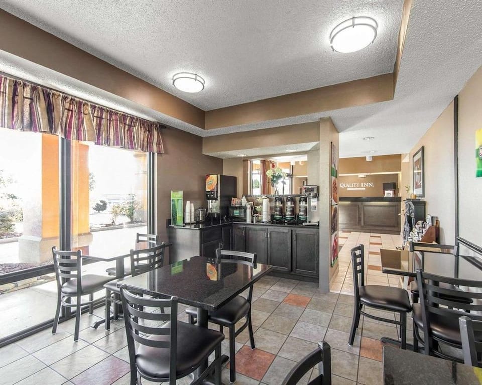 Quality Inn Downtown Hotel in Johnson City