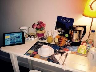 Hotel Le Castel Louis Vichy Hotel in Auvergne-Rhône-Alpes