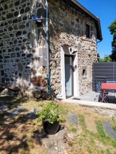 Le Moulin des Puys Hotel in Auvergne-Rhône-Alpes