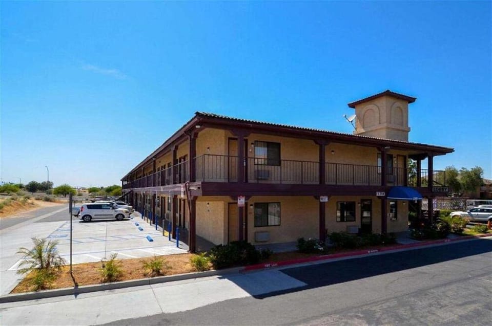 Days Inn by Wyndham Victorville Hotel in Victorville