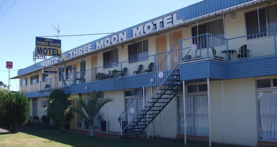 Three Moon Motel Motel in Queensland