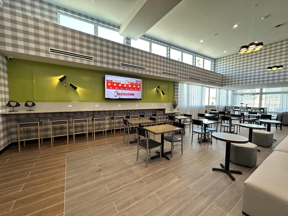 Best Western Plus Rialto Hotel in Rialto