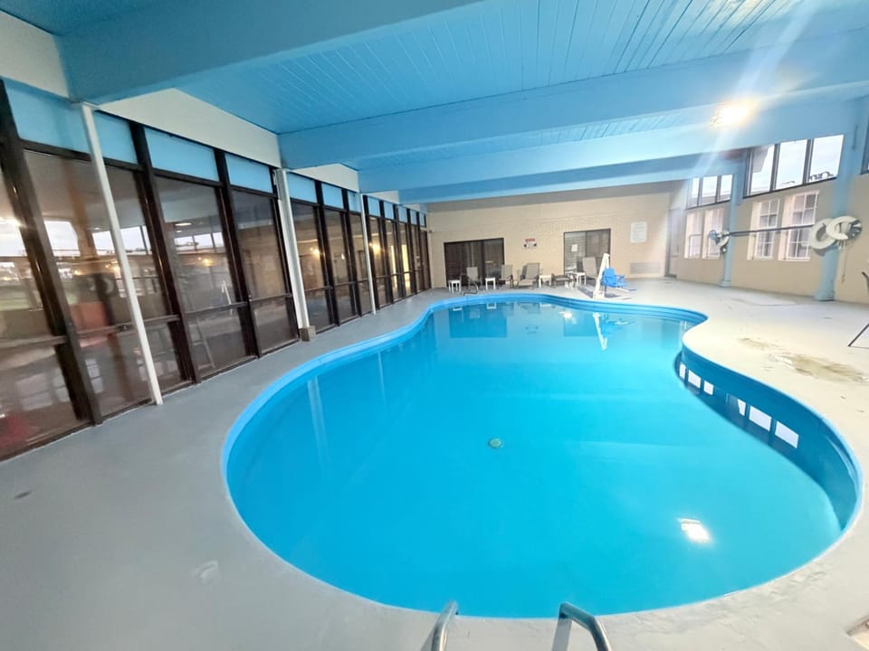 Sunflower Inn and Suites Hotel in Salina