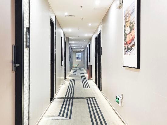 Juman Hotel (Longgui Subway Station) Hotel in Guangzhou