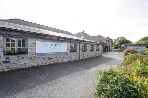 Tricky's at The Tolgus Inn, Redruth - Free WiFi - Free Parking Hotel in Redruth