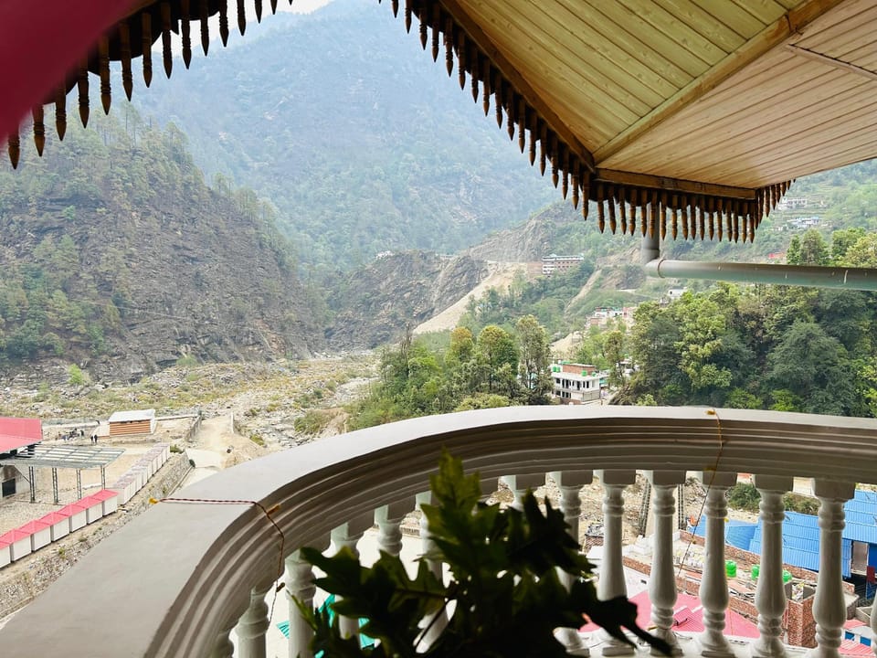 Shivalik Valley Resorts Sitapur  Hotel in Uttarakhand