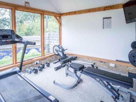 West Barn - 2 Bedroom Cottage - Llandeilo Hotel in Wales