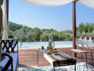 Villa in Cortona with Infinity Pool  Spa Hotel in Umbria