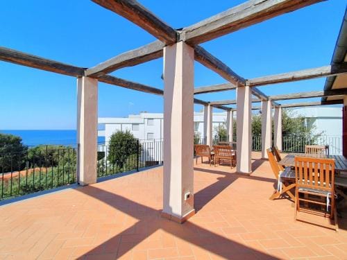 Beachfront apartment in San Vincenzo Hotel in San Vincenzo