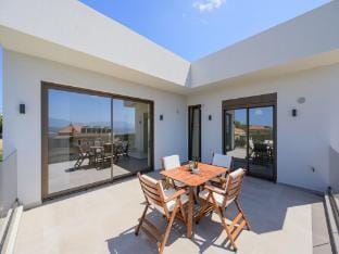 Villa in Sternes with Pool  Mountain Views Hotel in Crete