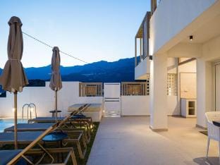 Villa in Plakias with Pool near Beach Hotel in Plakias