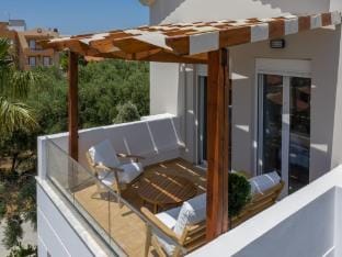 Villa in Sfakaki near Sandy Beaches  Pool Hotel in Crete