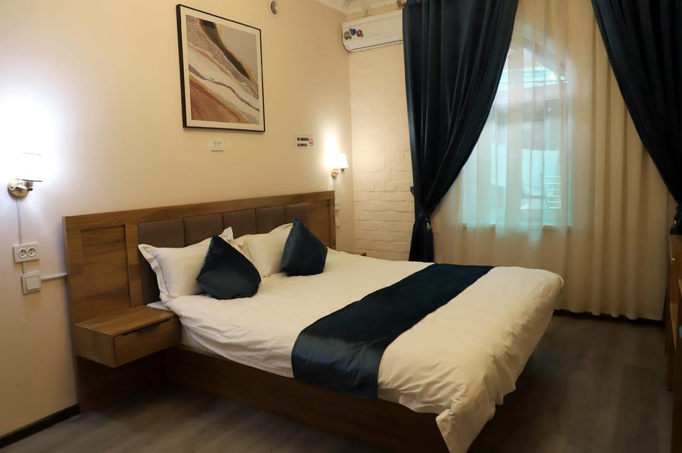 MOJI HOTEL TASHKENT Bed and Breakfast in Kazakhstan