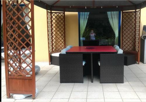 Nuit etoile Jacuzzi prive Hotel in Fouesnant