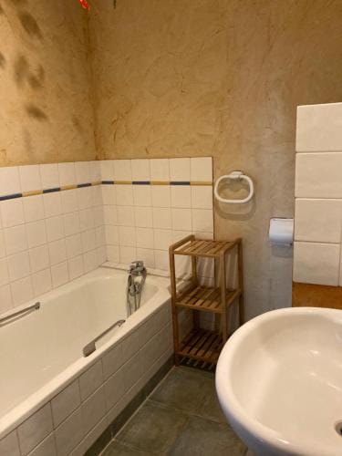 Appartement rez-de-chaussee Hotel in Auvergne-Rhône-Alpes