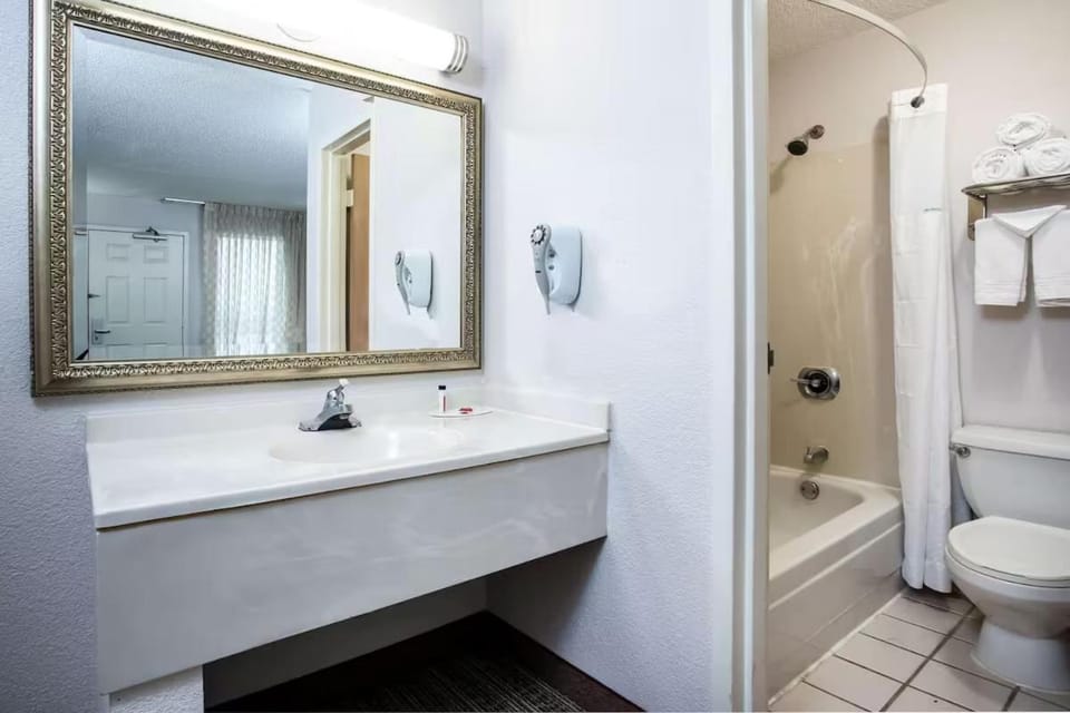 Three Rivers Motel Hotel in Fort Wayne