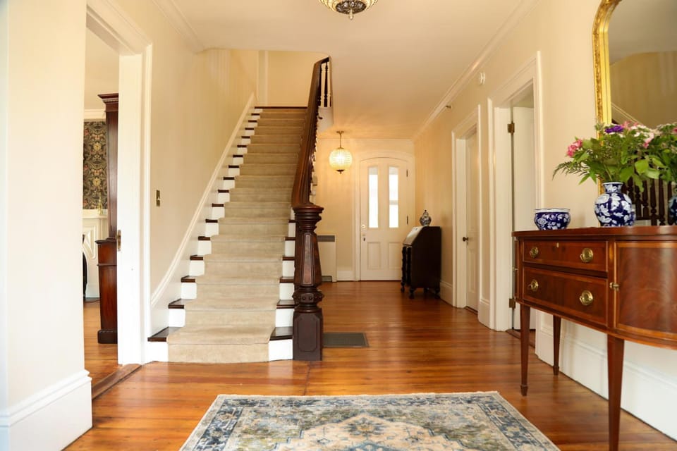 Cypress River Inn & Spa Hotel in Assateague Island