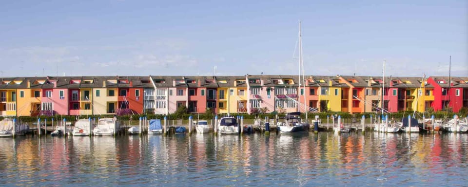 Colorful villa close to the sea Resort in Porto Santa Margherita