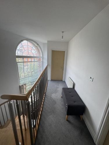 Modern and spacious 3 bed duplex apartment Hotel in Aylesbury Vale