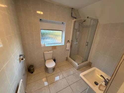 The Birchwood Lodge Hotel in Horley