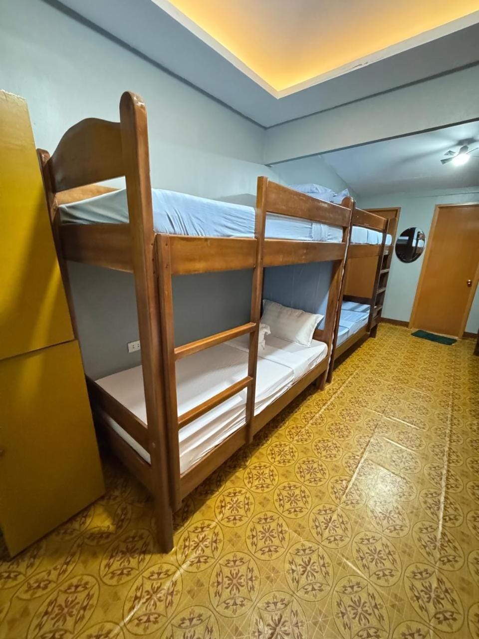 SandGrizz Tourist Inn Inn in El Nido