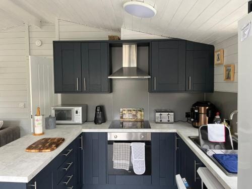 No 4 Dane Park Lodge in New Forest District