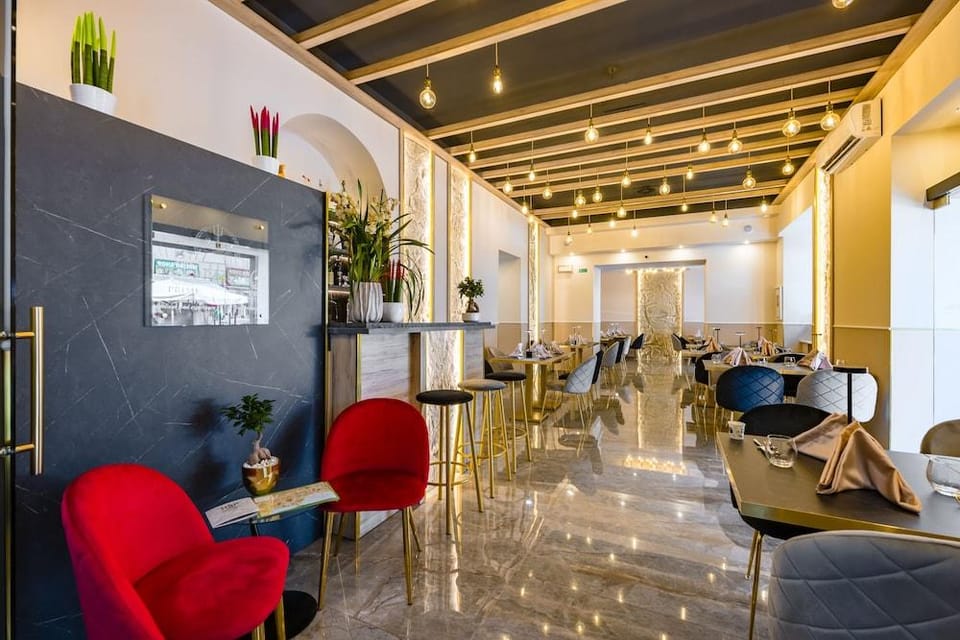 Sant'Angelo Station Hotel in Naples
