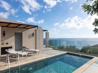 Holiday Home in Crete with Pool near Souda Beach Hotel in Crete