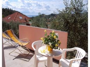 Ferienwohnung fur 4 Personen in Imperia Hotel in Imperia