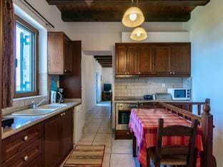 Villa in Gallos with Private Pool  Mountain View Hotel in Crete