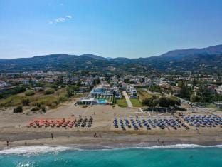 Villa in Rethymno with Private Beach Access Hotel in Rethymno