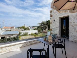 Cozy Villa with Garden View Hotel in Crete