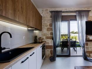 Cozy Villa with Garden View Hotel in Crete