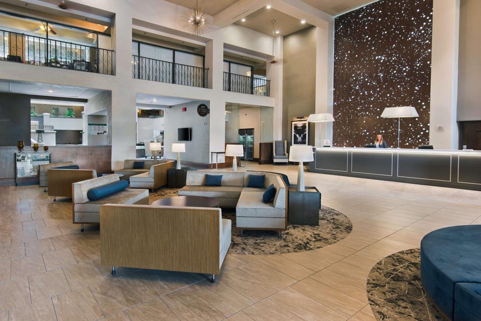 Embassy Suites by Hilton Los Angeles Downey Hotel in Downey