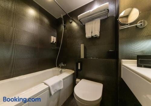 Starr Hotel Shanghai Hotel in Shanghai