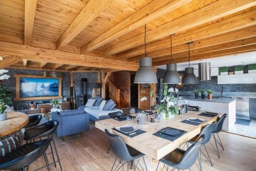 Chambre D'hote au Chalet Datcha Hotel in Briançon